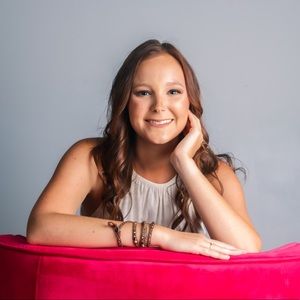 Meet your Posher, Hannah